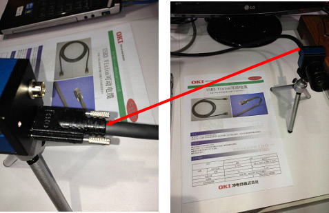 连接在北京MV公司的USB3.0相机上的冲电线的USB3.0可动电缆的展示