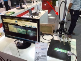 使用东芝泰力的USB3相机的PCB检查样机（深圳市精视睿电子科技有限公司展台）